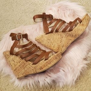 Sexy stylish comfy Steve Madden Cork Wedge Sandals Cognac Brown and Gold Straps